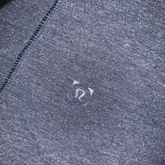 Men’s Lululemon 5 year Basic Long Sleeve - Picture 4 of 4
